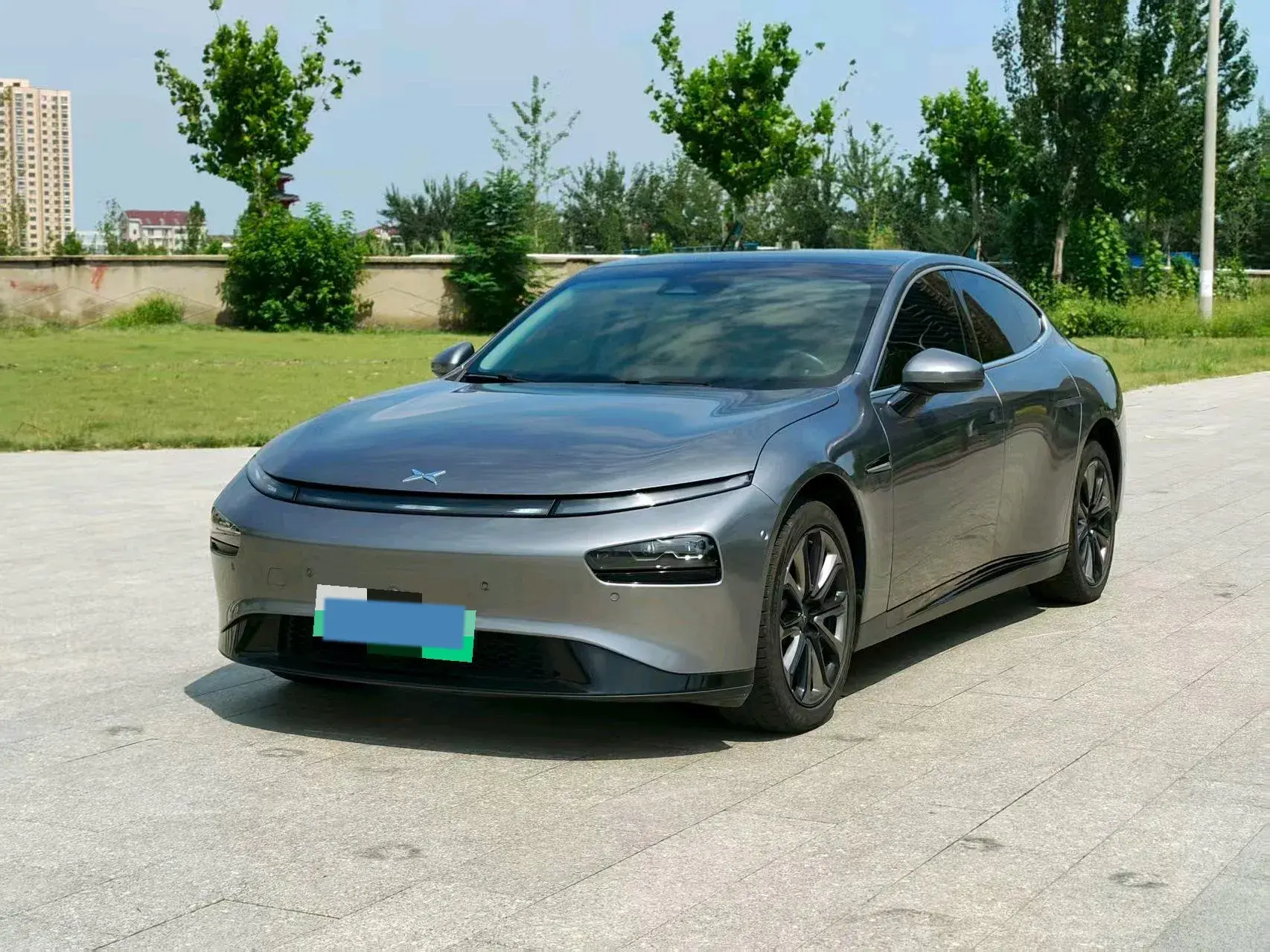2020 XPENG P7 view 1