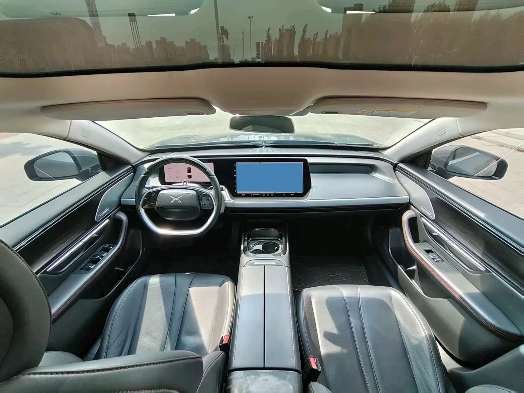 2020 XPENG P7 thumbnail 4