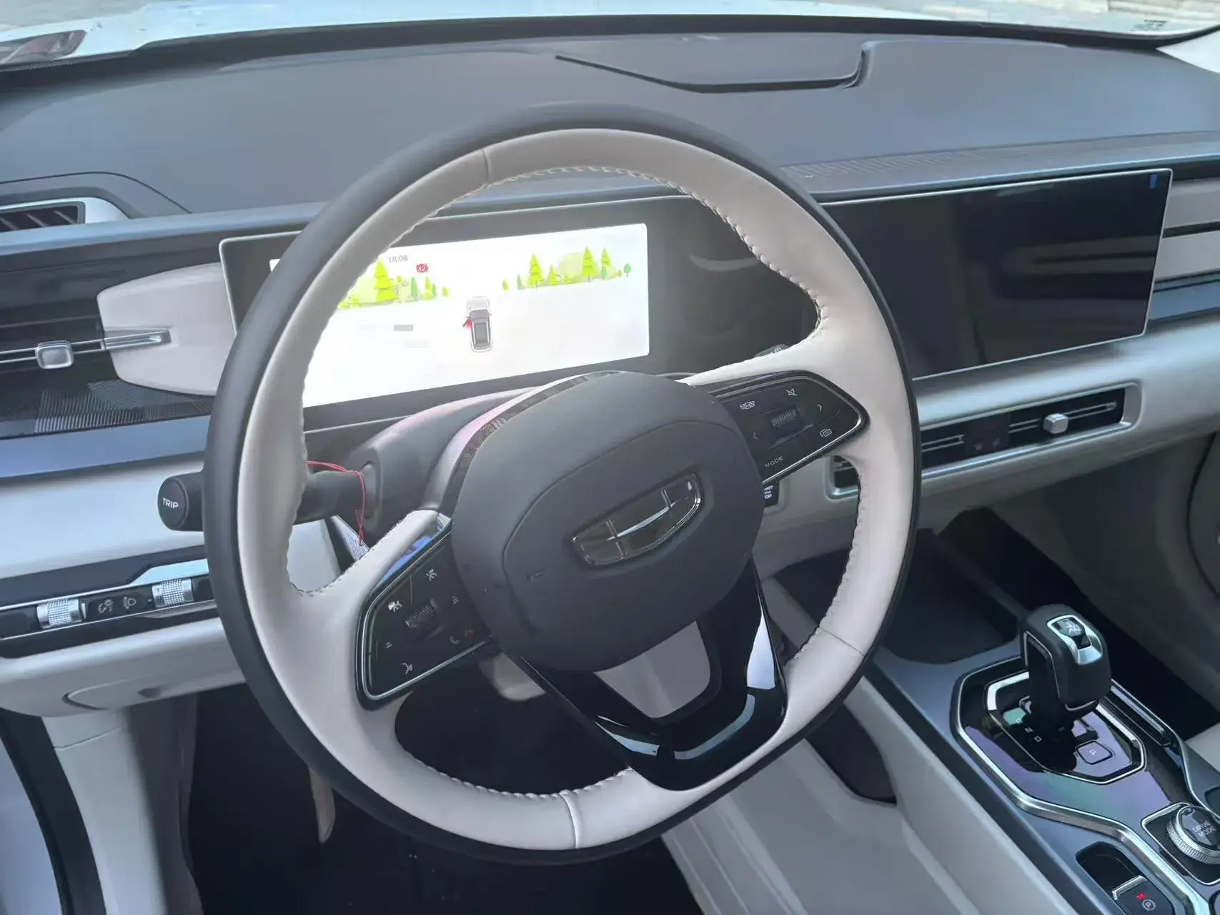 2023 GEELY ICON thumbnail 4