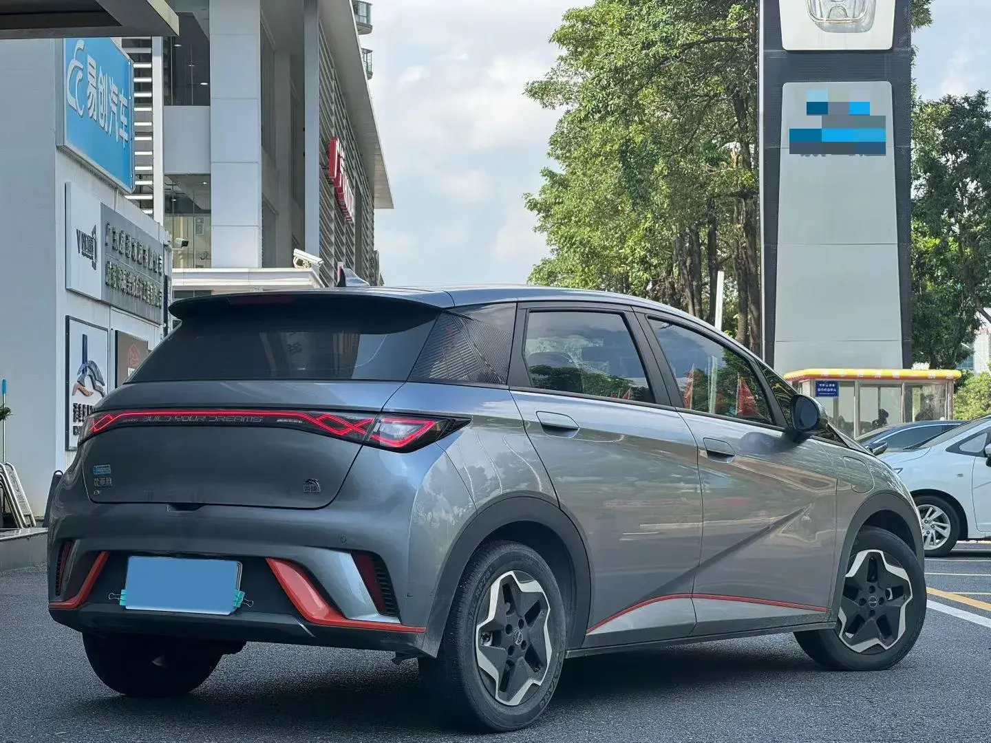 2021 BYD DOLPHIN thumbnail 4