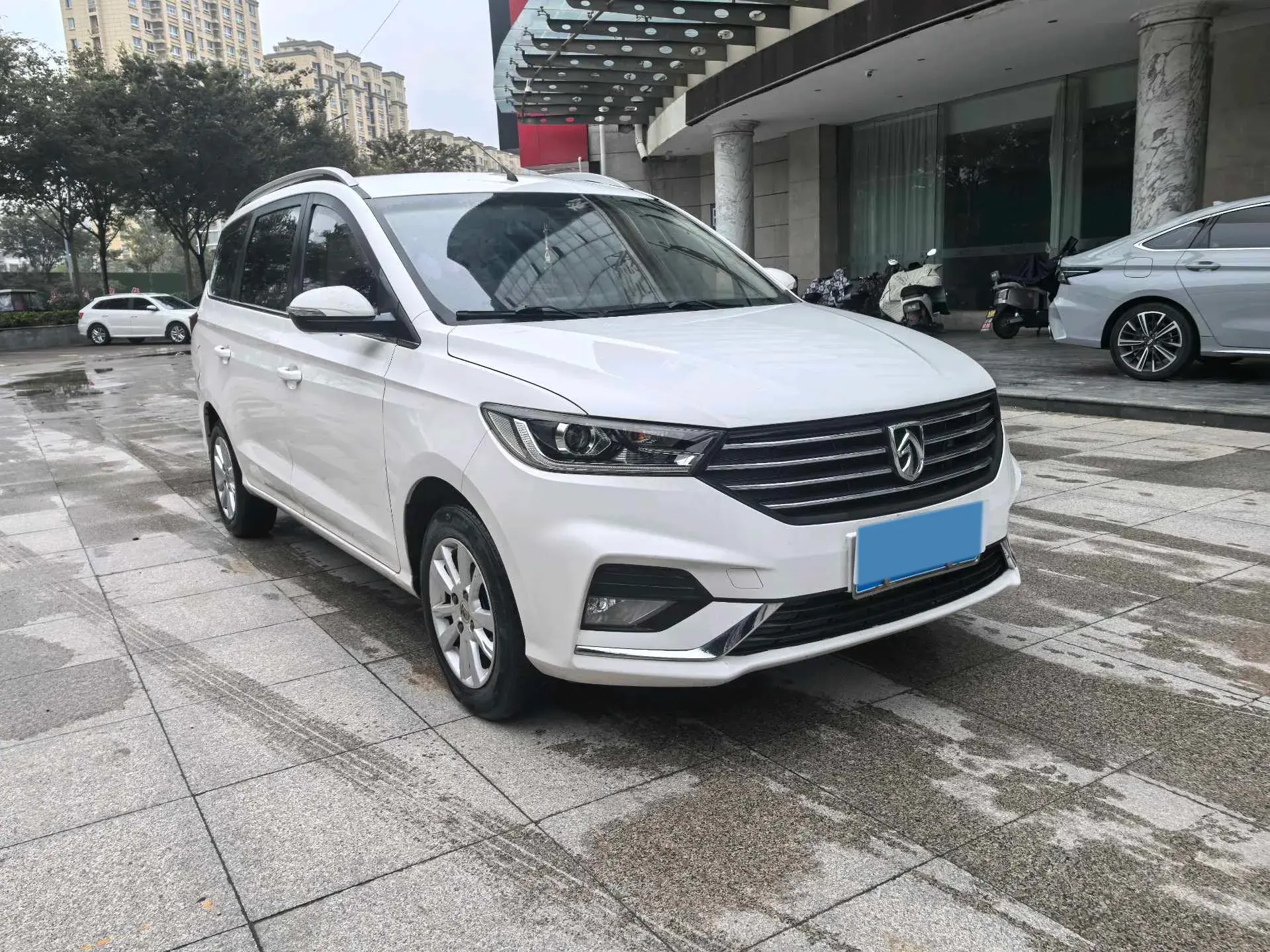 2018 BAOJUN 360 thumbnail 3