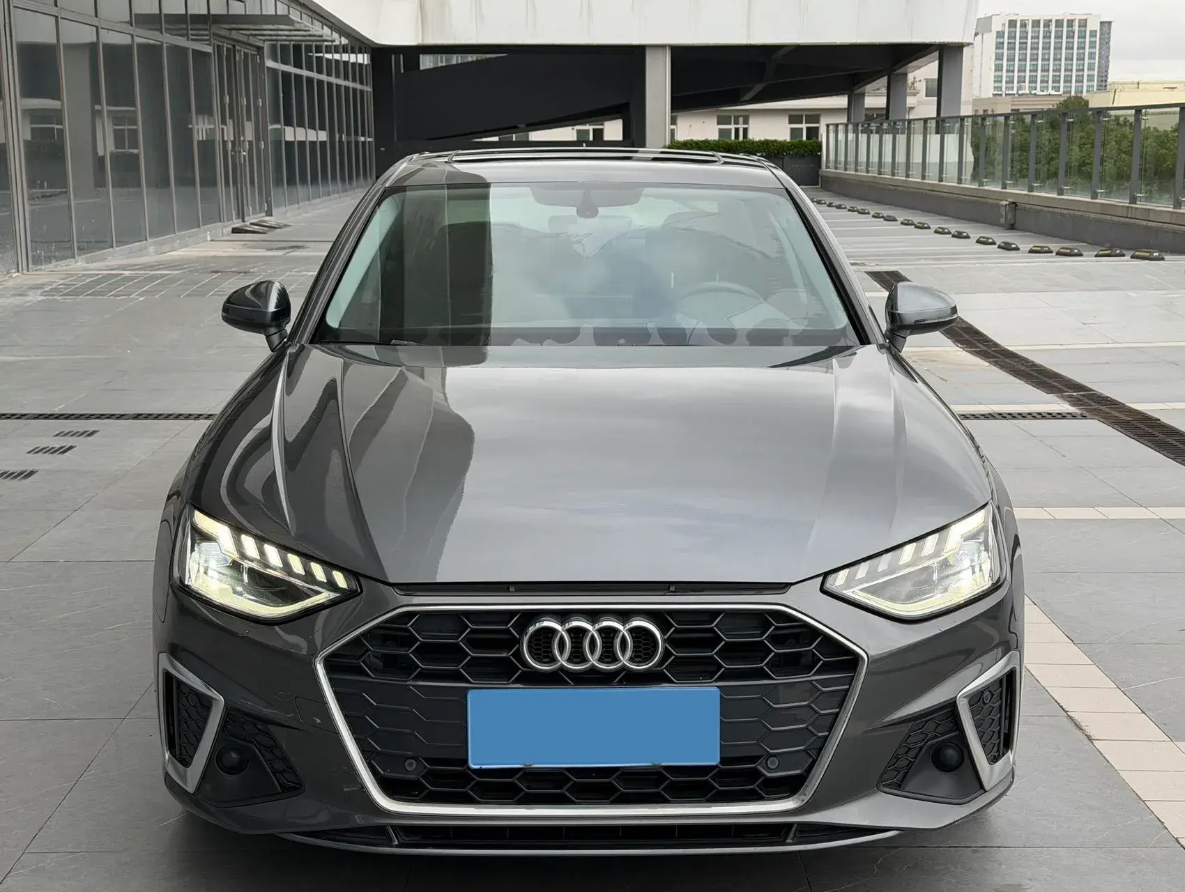 2020 AUDI A4L thumbnail 2