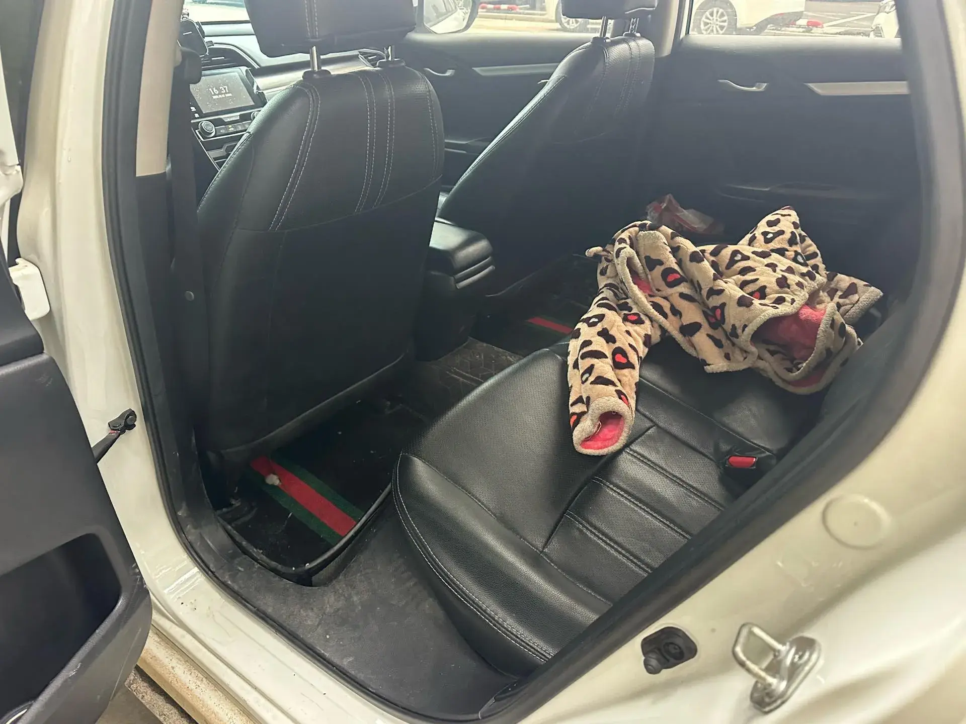 2019 HONDA CIVIC thumbnail 3