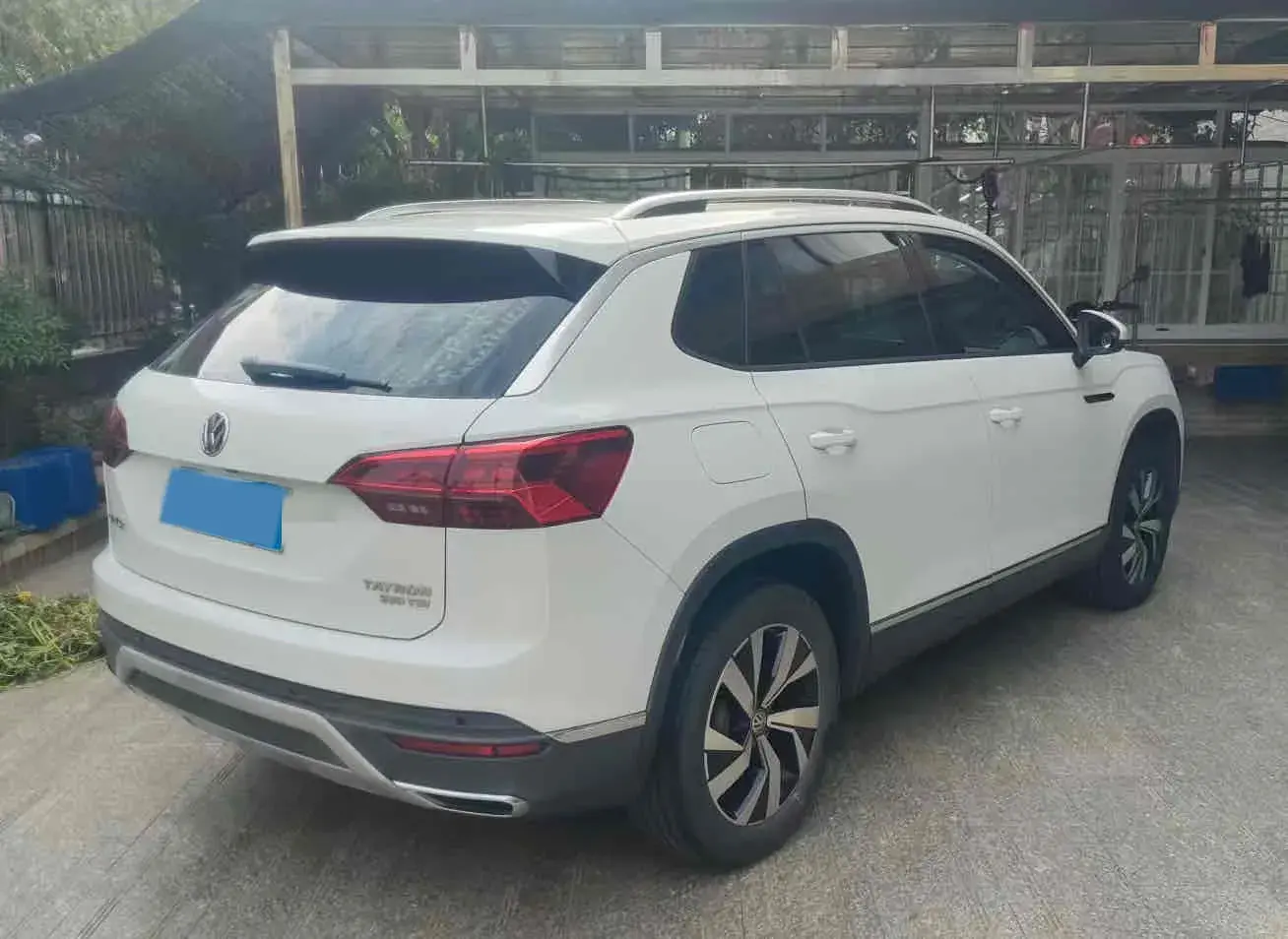 2019 VOLKSWAGEN TAYRON thumbnail 2