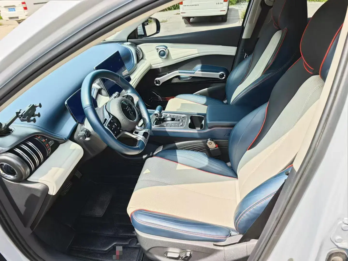 2022 BYD YUAN thumbnail 3