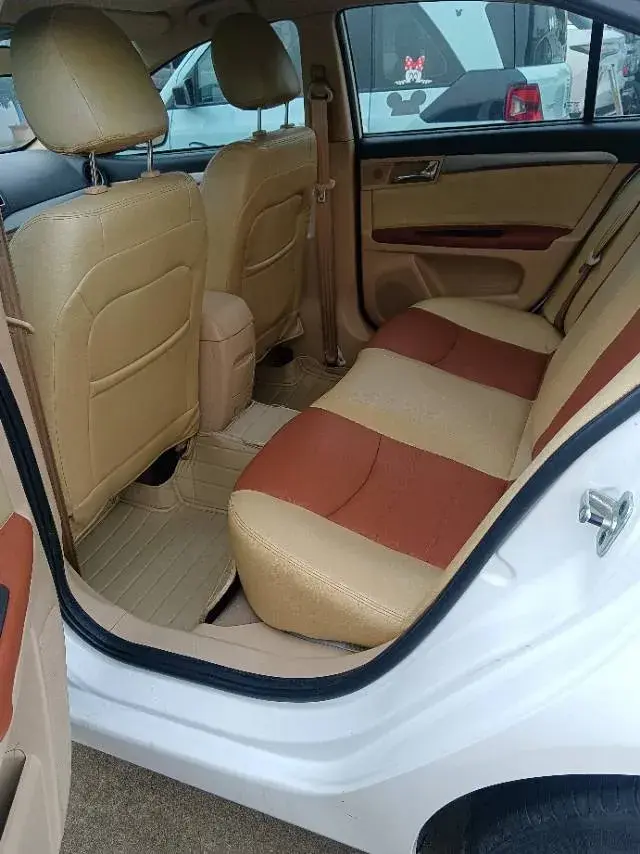 2014 ROEWE 350 thumbnail 3