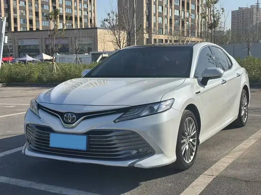 2019 TOYOTA CAMRY view 1