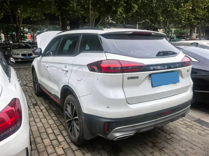 2021 GEELY AZKARRA thumbnail 3