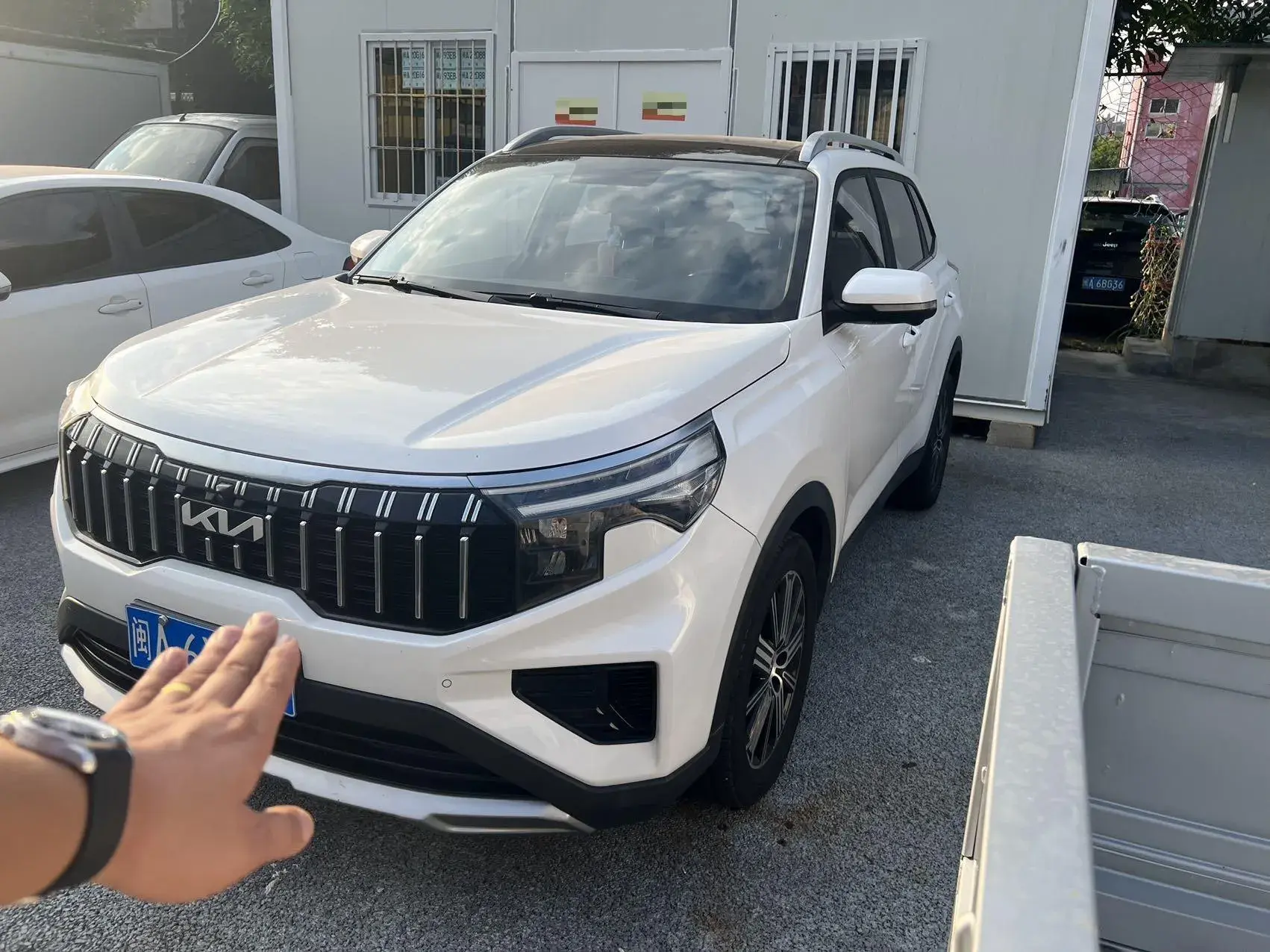 2021 KIA SPORTAGE view 1