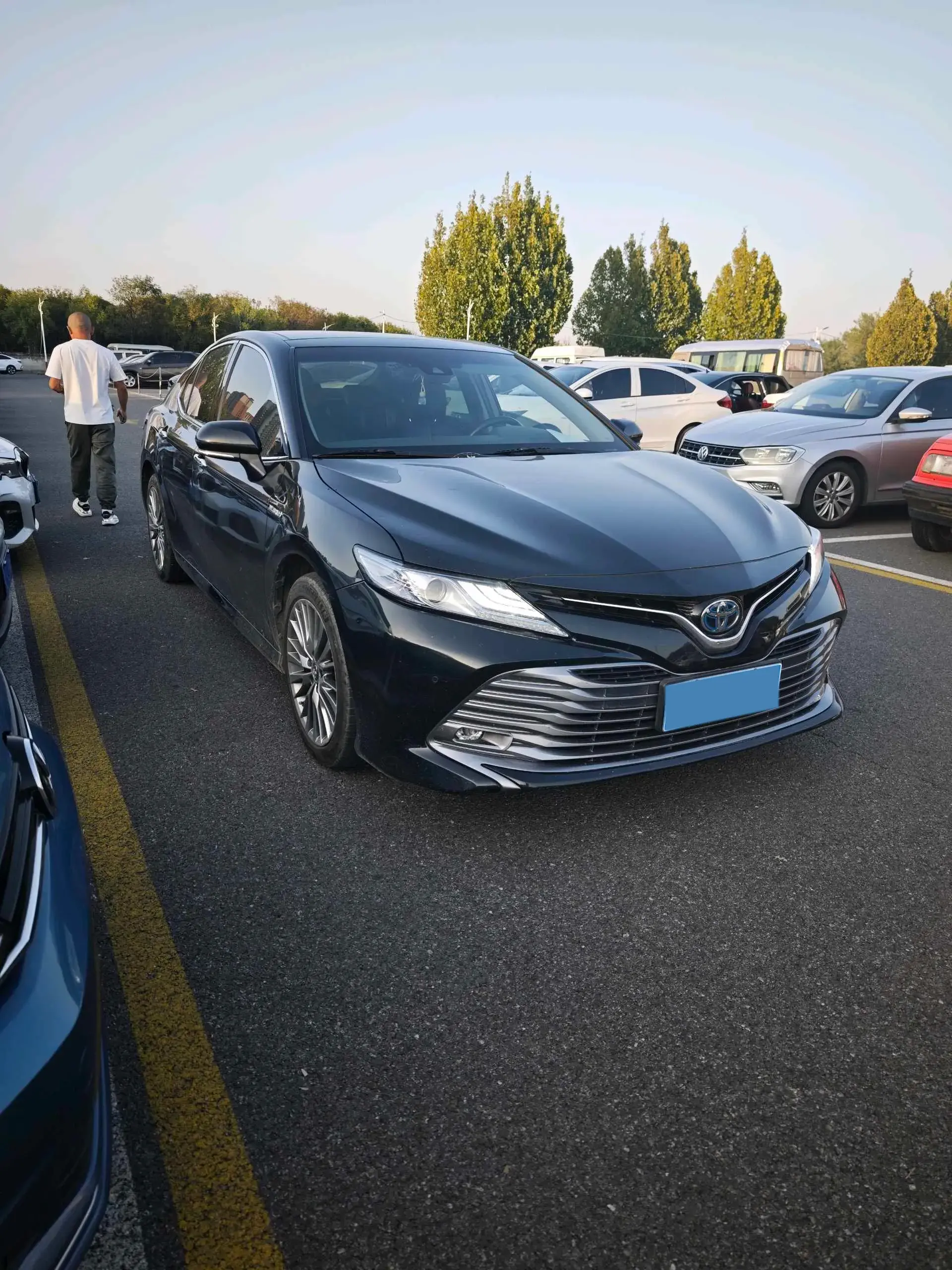 2019 TOYOTA CAMRY thumbnail 2