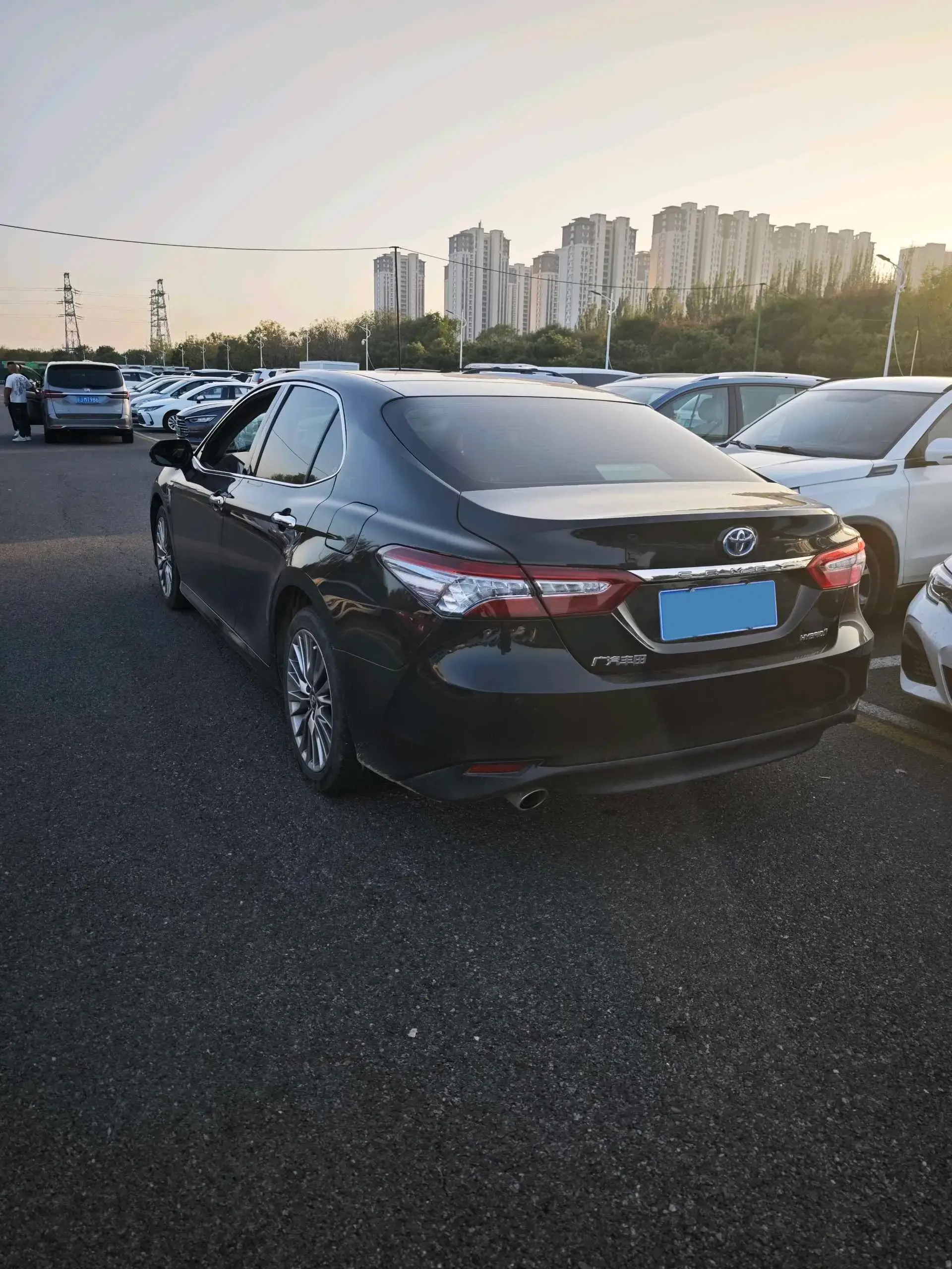 2019 TOYOTA CAMRY thumbnail 3