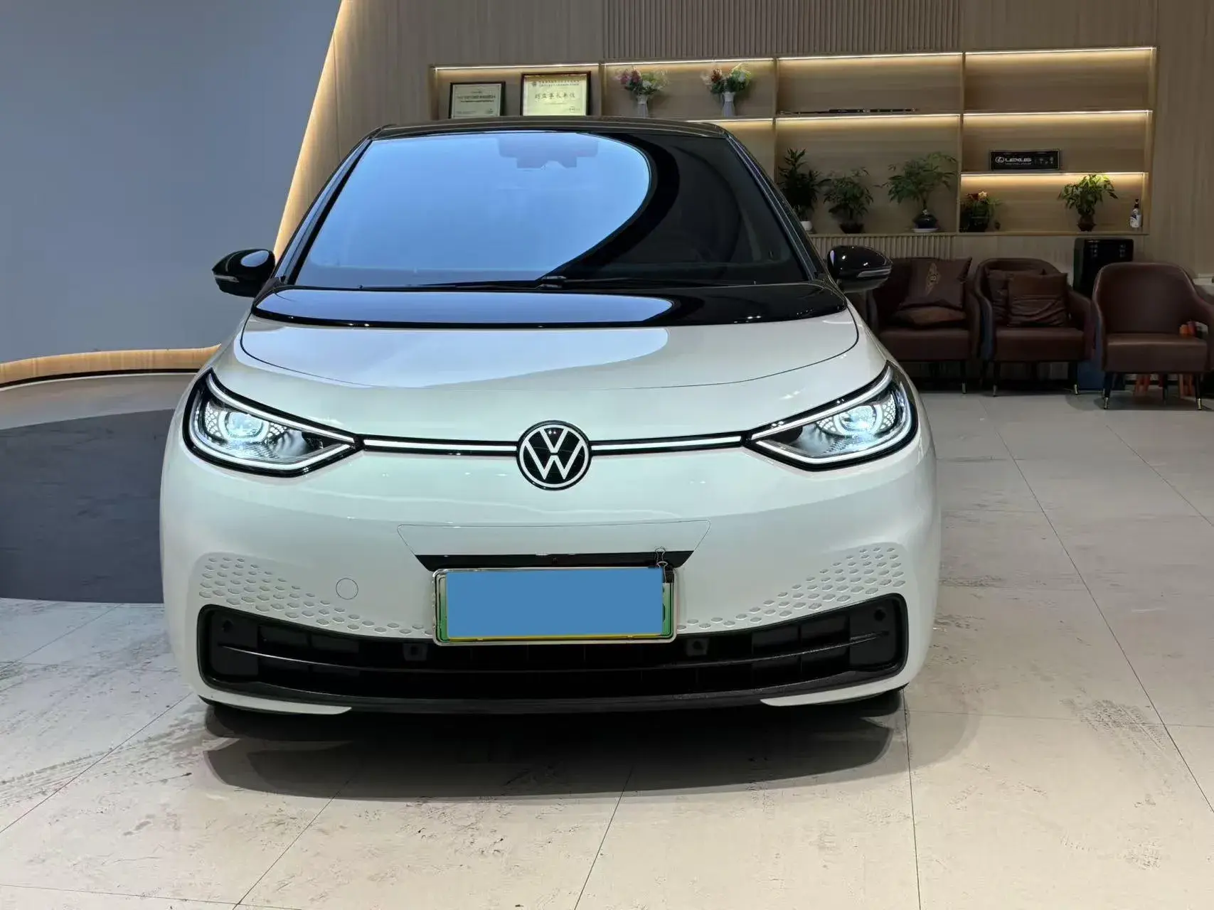 2024 VOLKSWAGEN ID.3 thumbnail 2