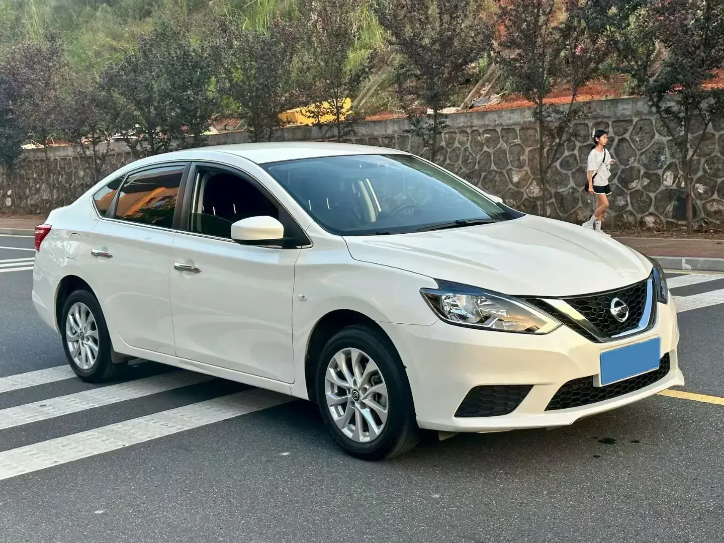 2022 NISSAN SYLPHY thumbnail 3