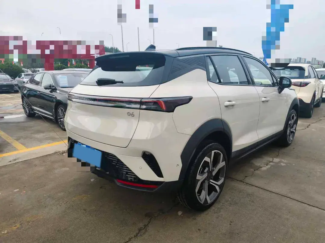 2025 LYNK&CO 06 thumbnail 3