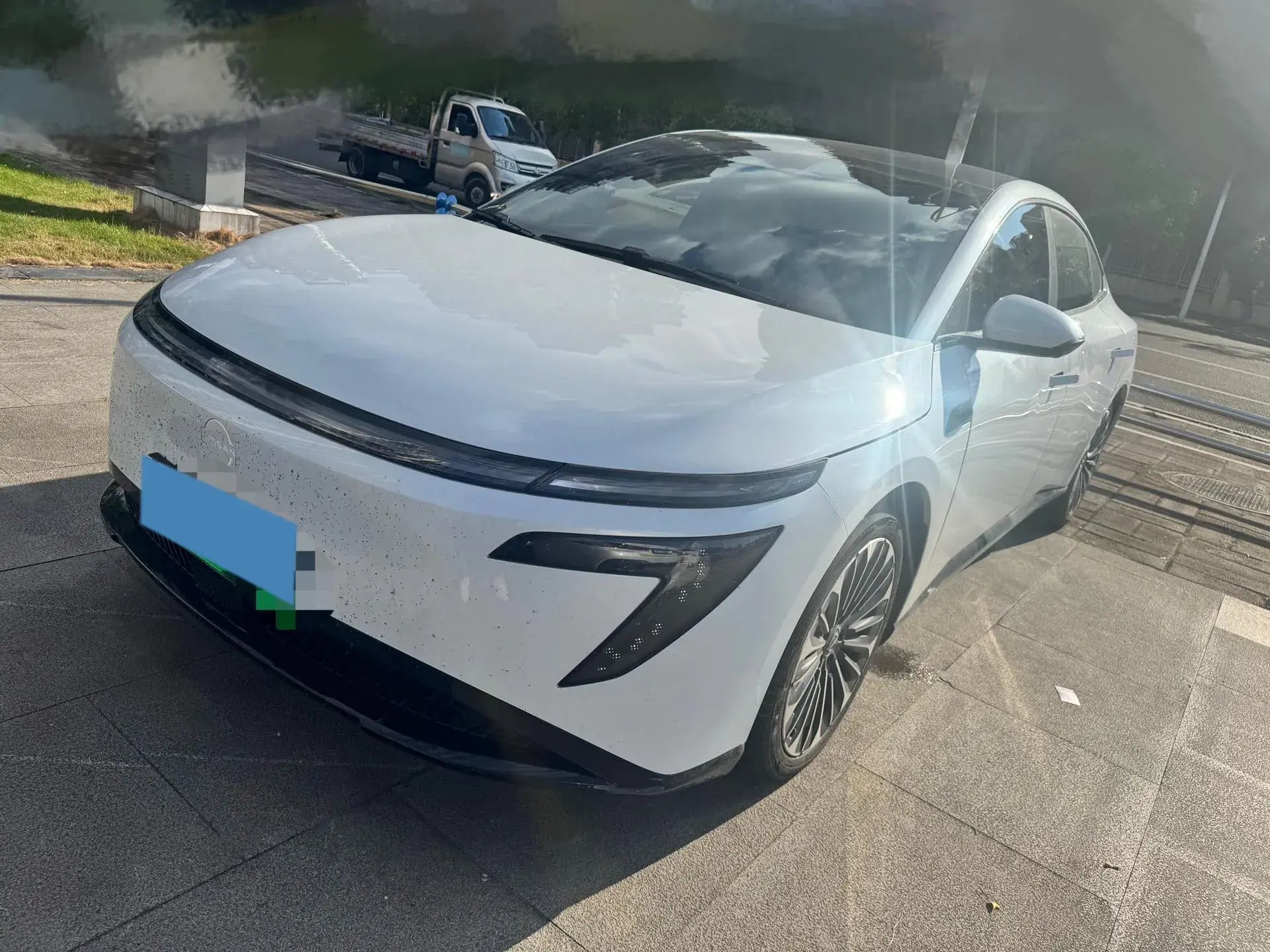 2025 NISSAN N7 view 1