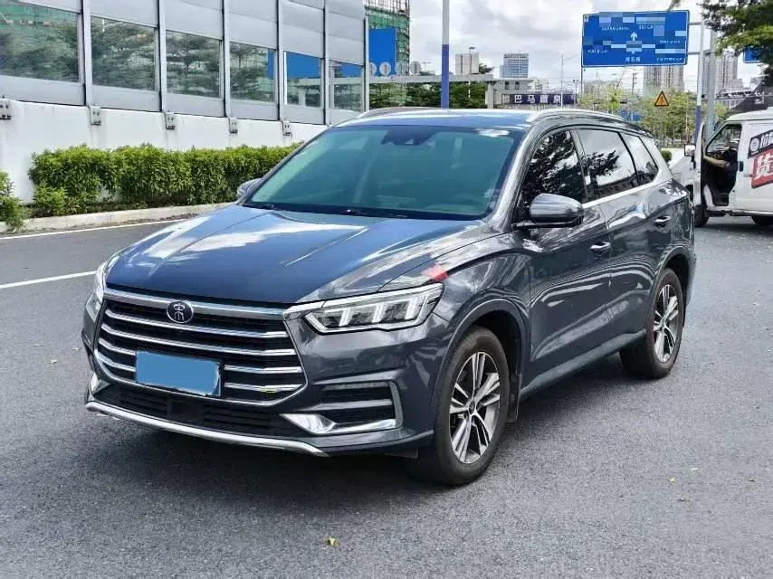 2019 BYD SONG view 1