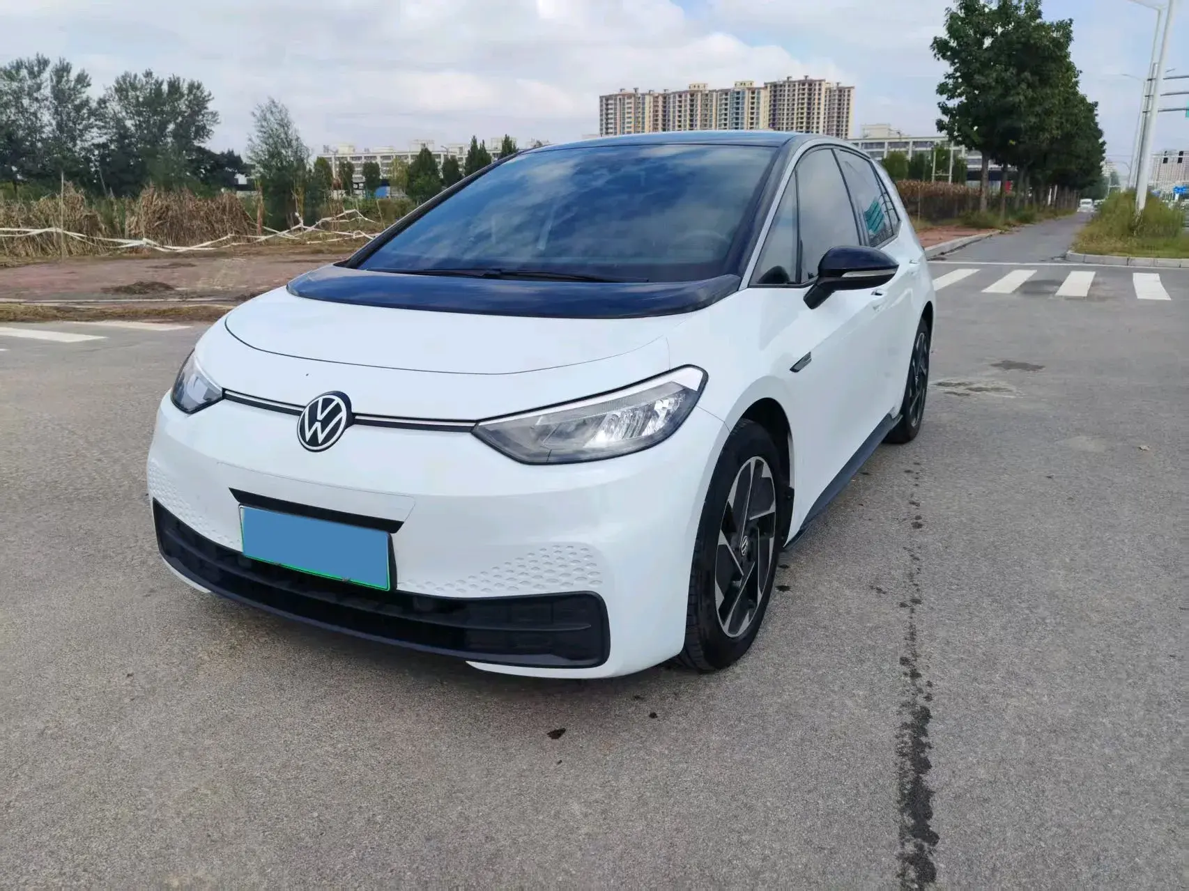 2023 VOLKSWAGEN ID.3 view 1