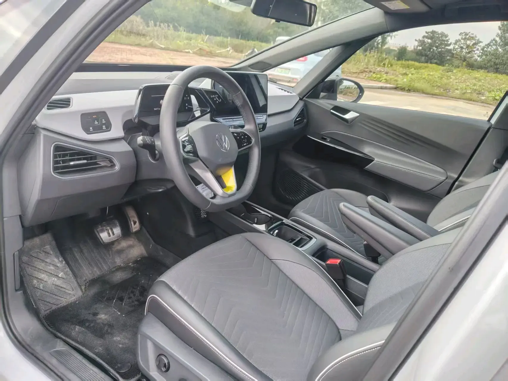 2023 VOLKSWAGEN ID.3 thumbnail 4