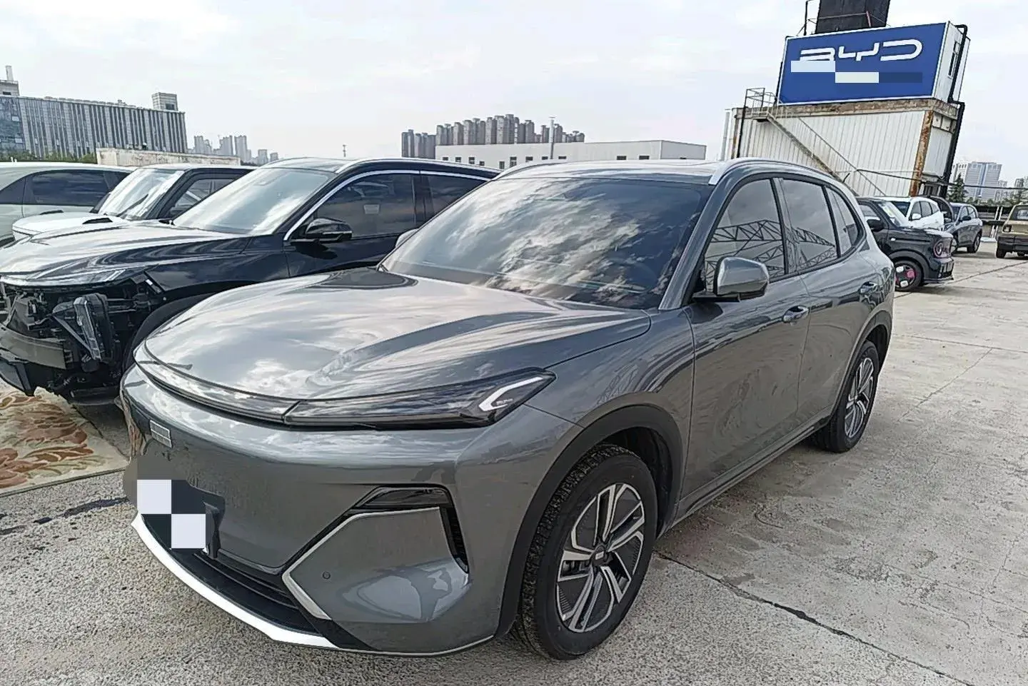 2025 GEELY GALAXY view 1