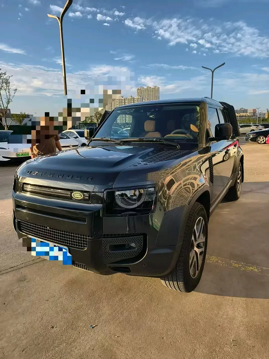 2023 LAND ROVER view 1