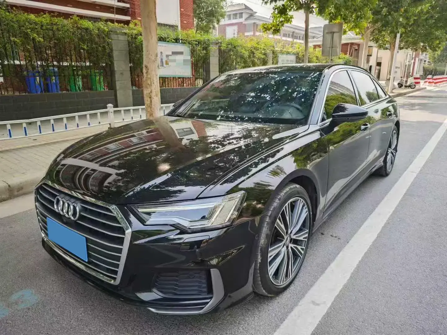 2020 AUDI A6L view 1