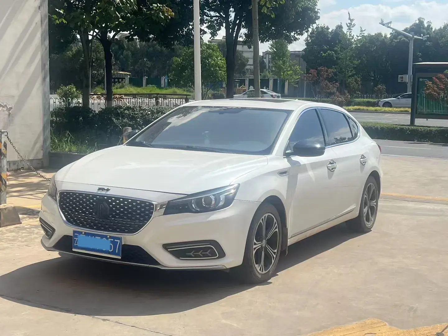 2018 MG MG6 view 1