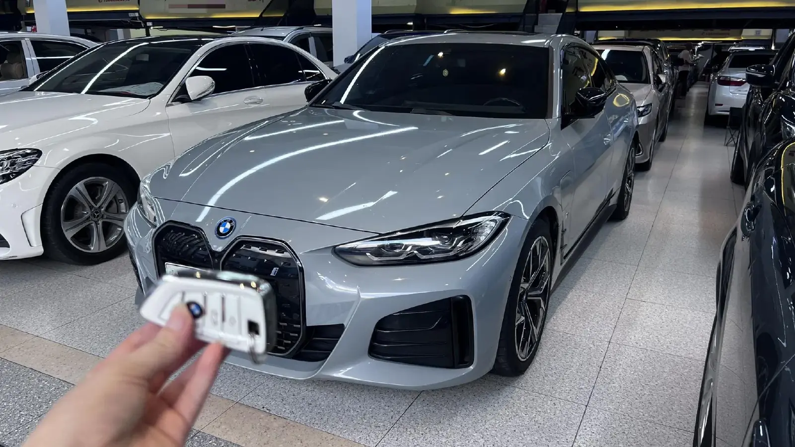 2022 BMW i4 BEV 83.9KWH