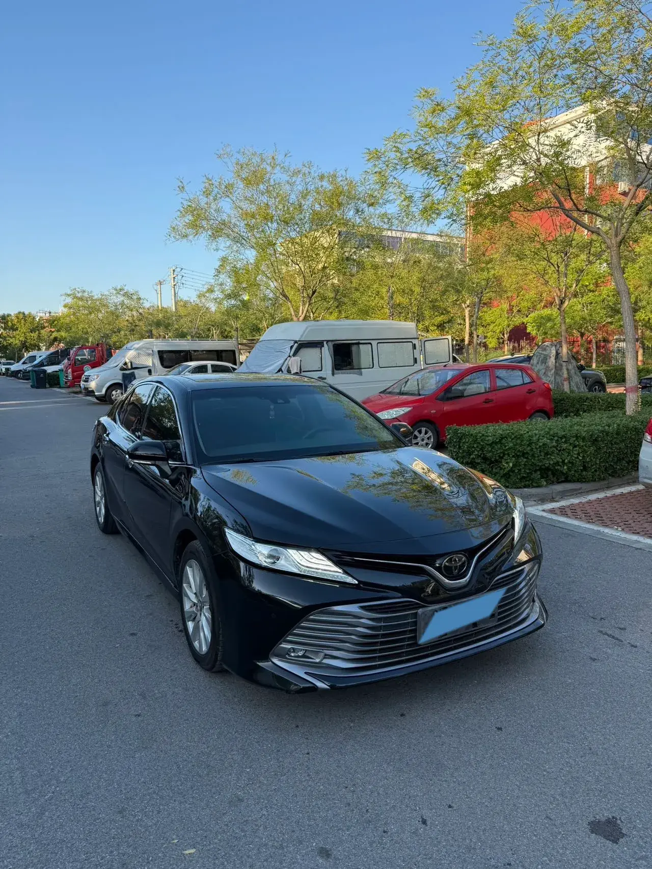 2019 TOYOTA CAMRY thumbnail 3