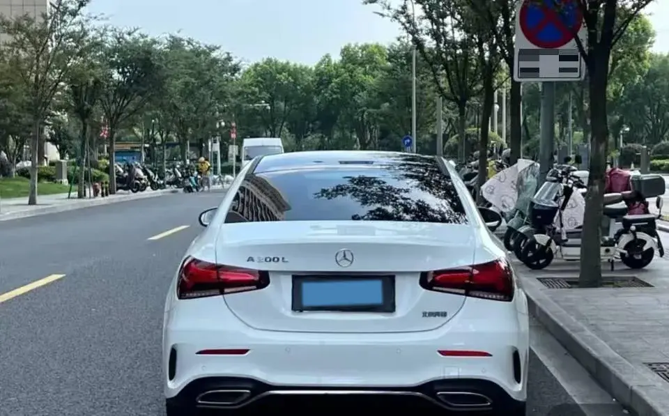 2021 MERCEDES-BENZ A thumbnail 4