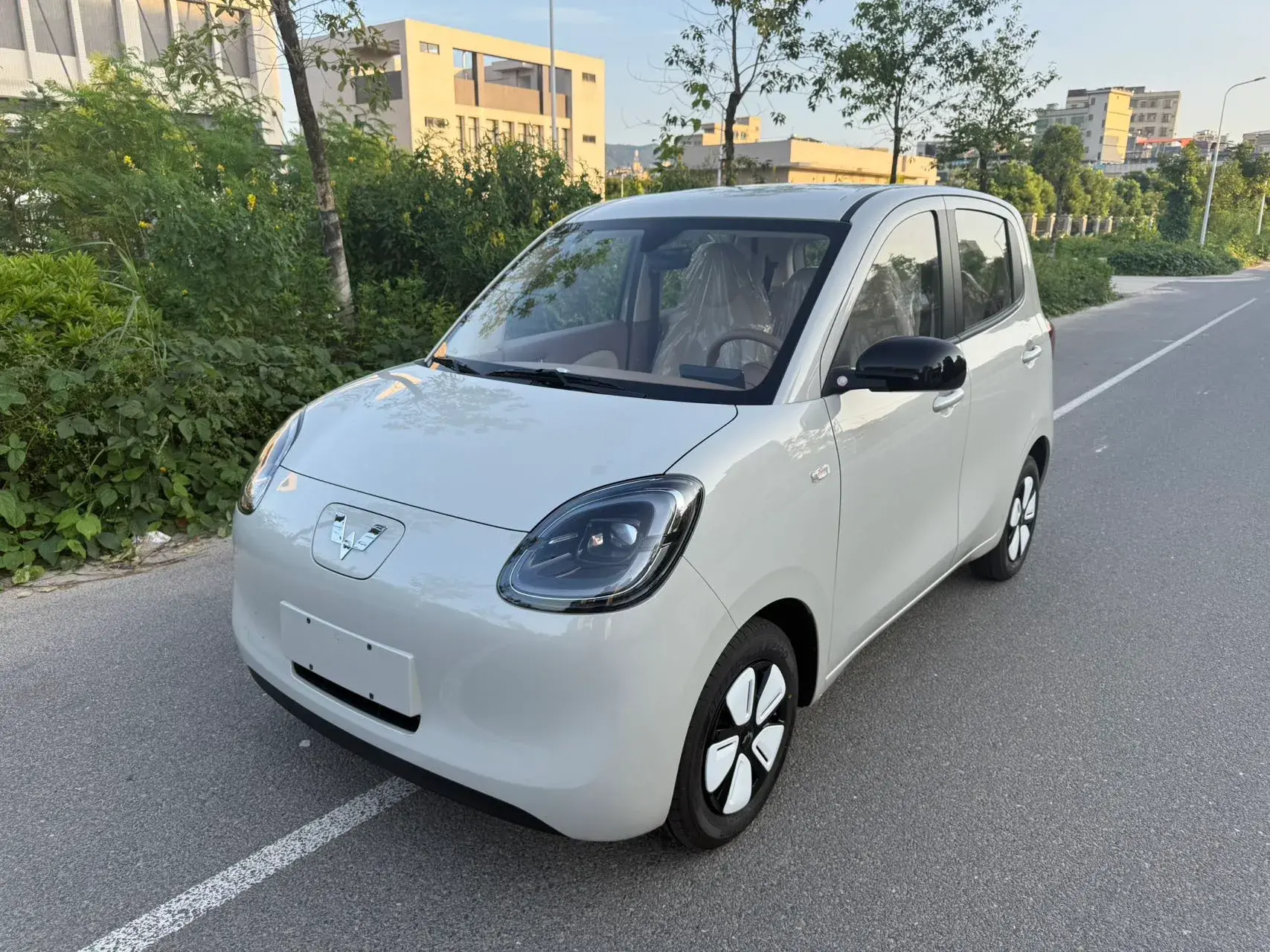 2025 WULING HONGGUANG view 1