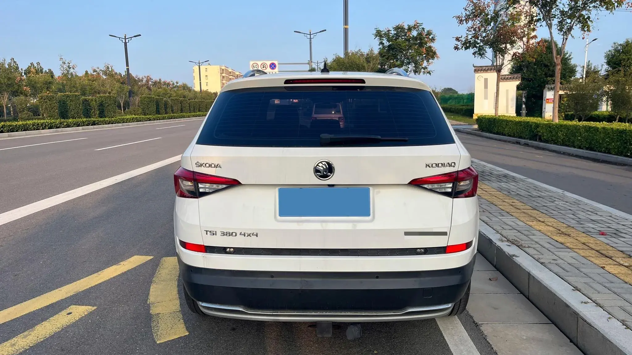 2017 SKODA KODIAK thumbnail 4