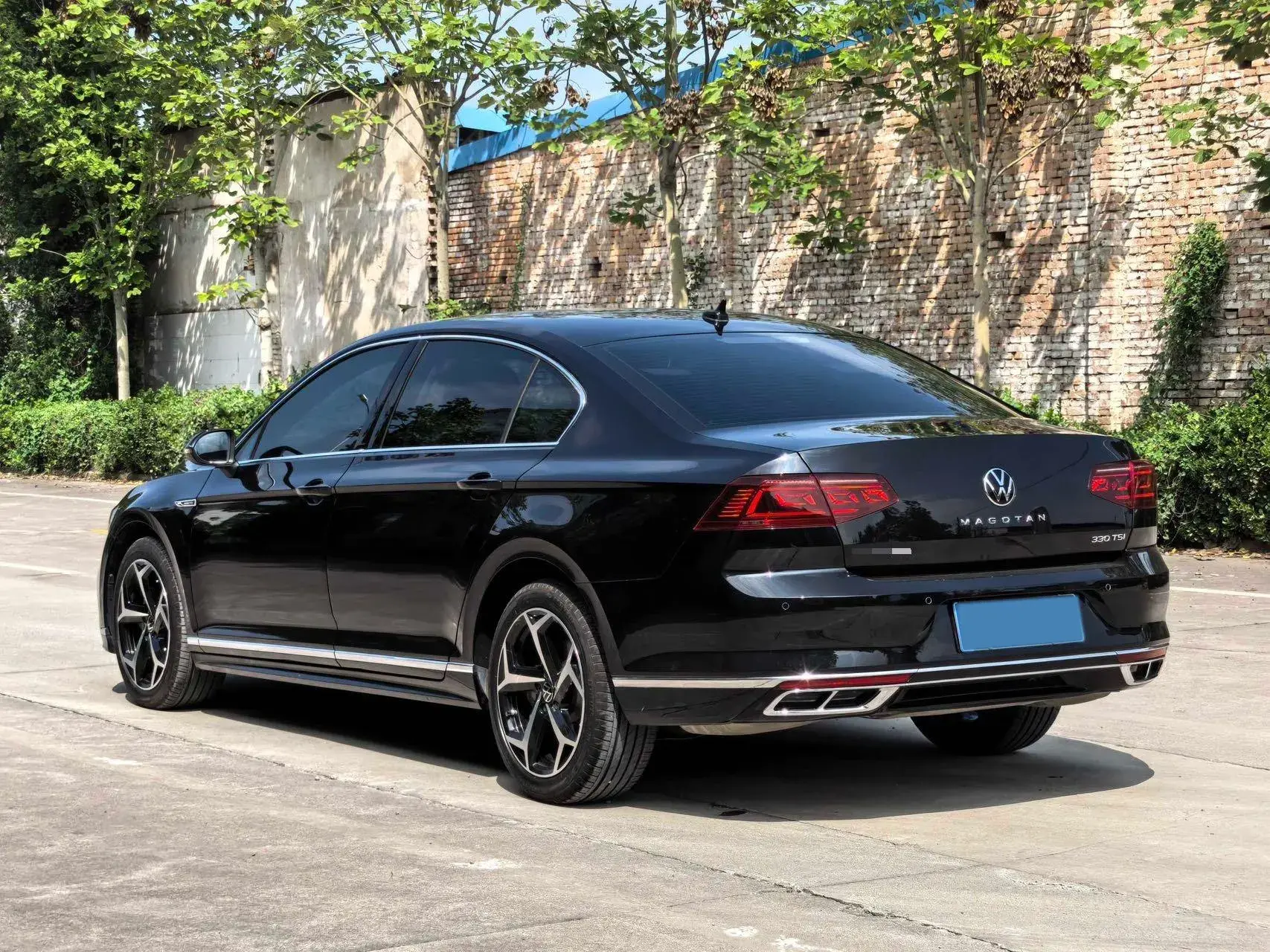 2023 VOLKSWAGEN MAGOTAN thumbnail 4