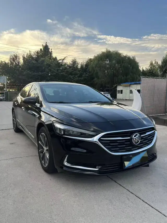 2019 BUICK LARCOSSE thumbnail 2