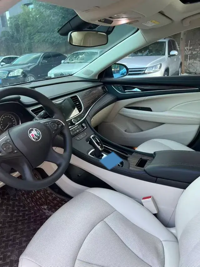 2019 BUICK LARCOSSE thumbnail 4