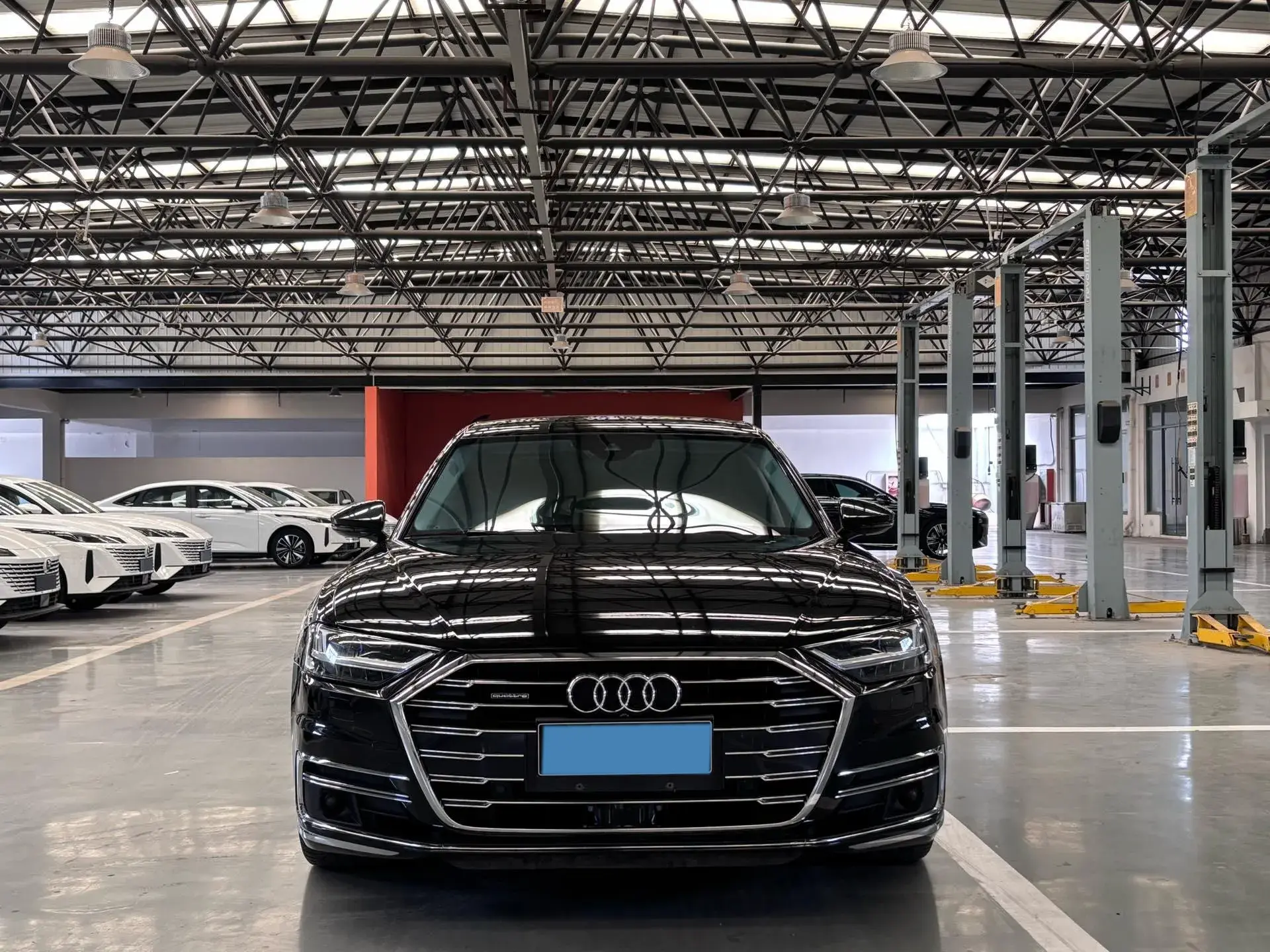 2019 AUDI A8 thumbnail 2