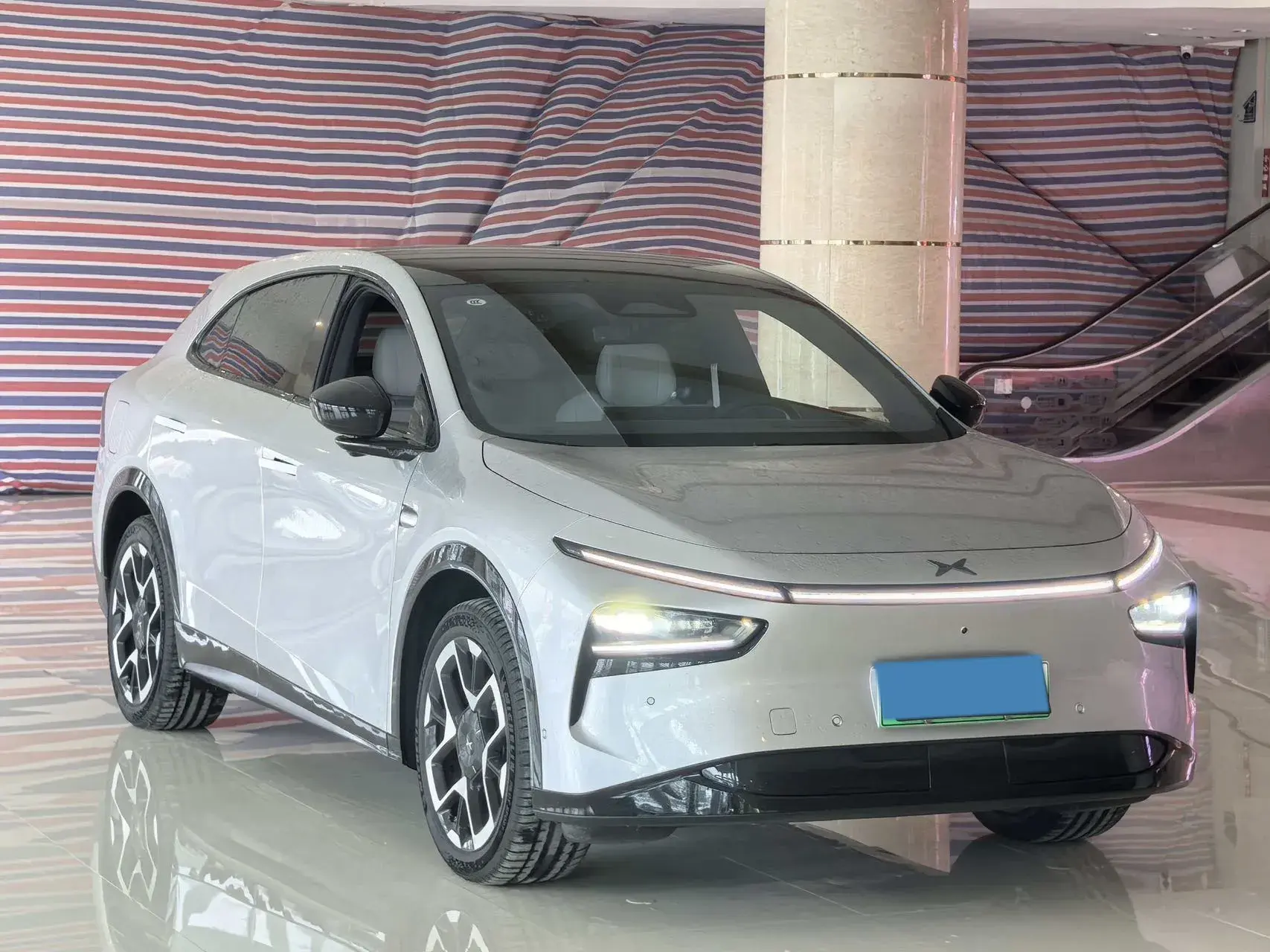 2025 XPENG G7 thumbnail 2