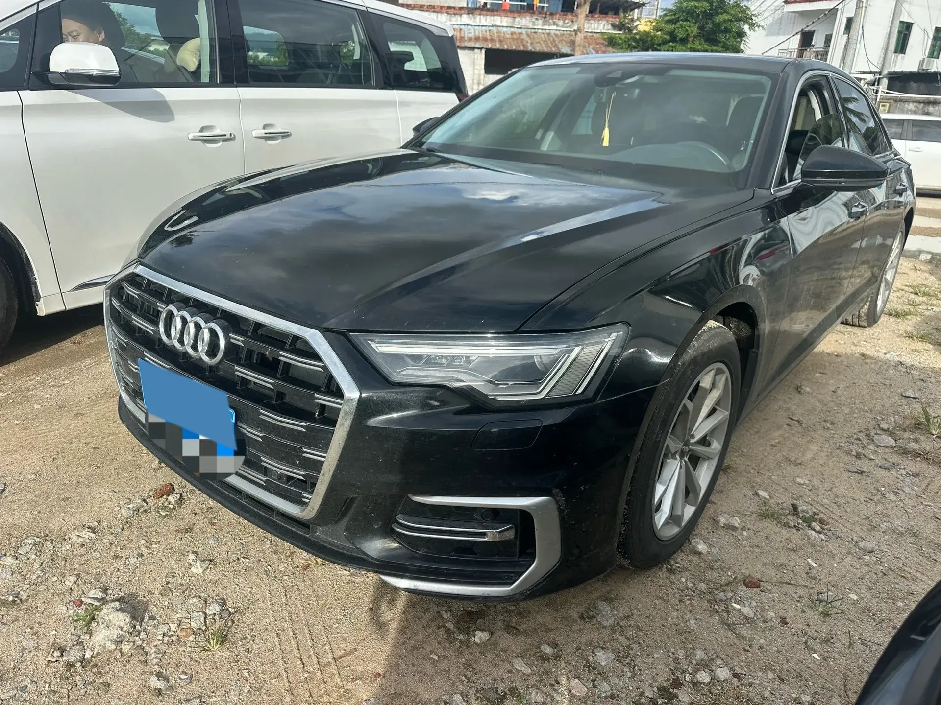 2021 AUDI A6L view 1