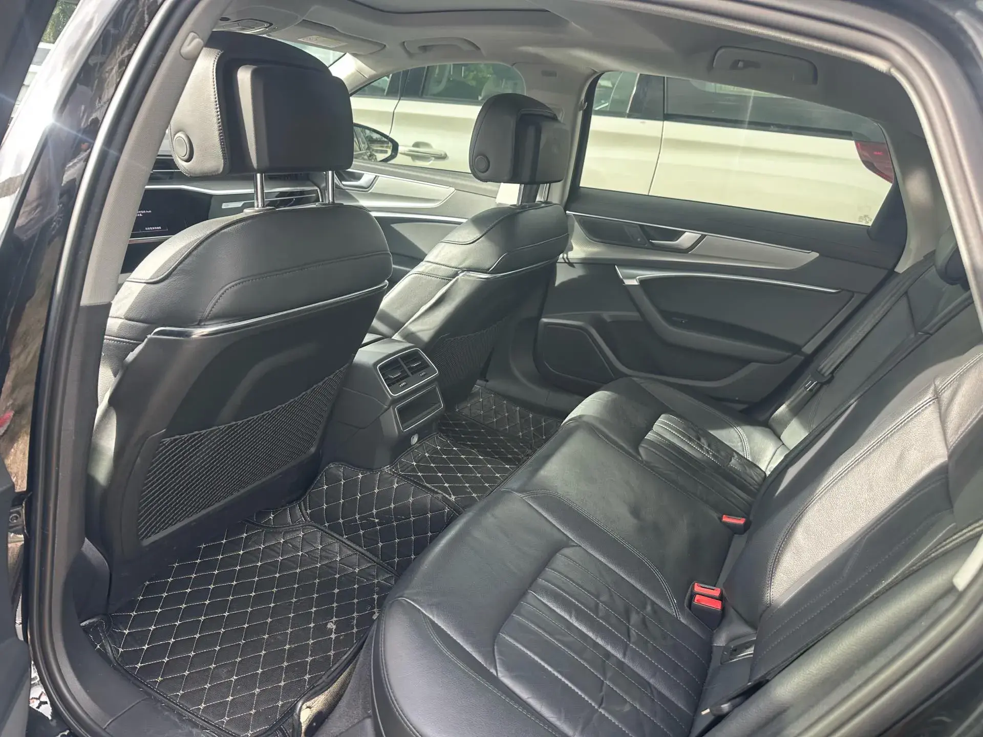 2021 AUDI A6L thumbnail 4