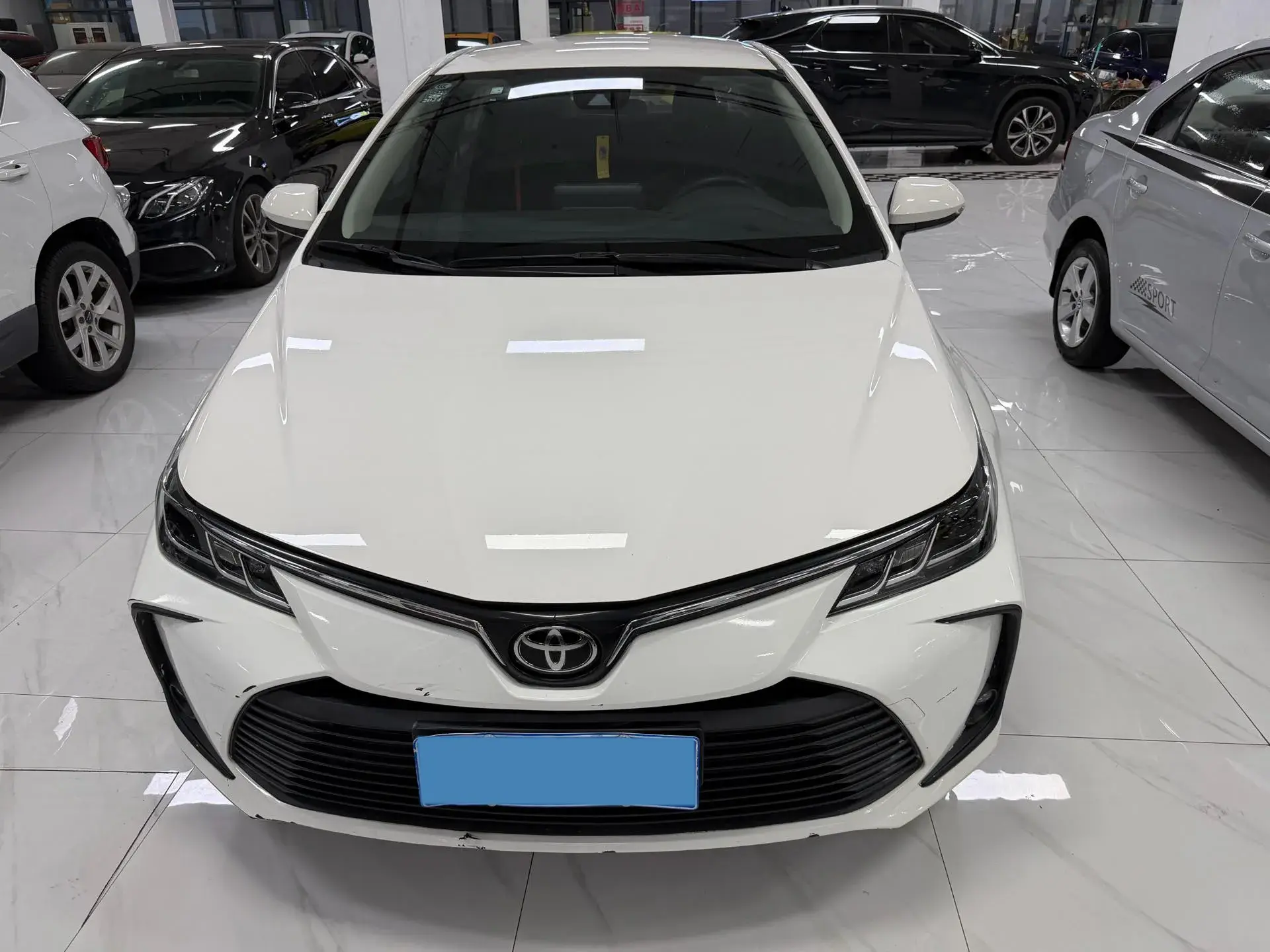 2022 TOYOTA COROLLA thumbnail 2