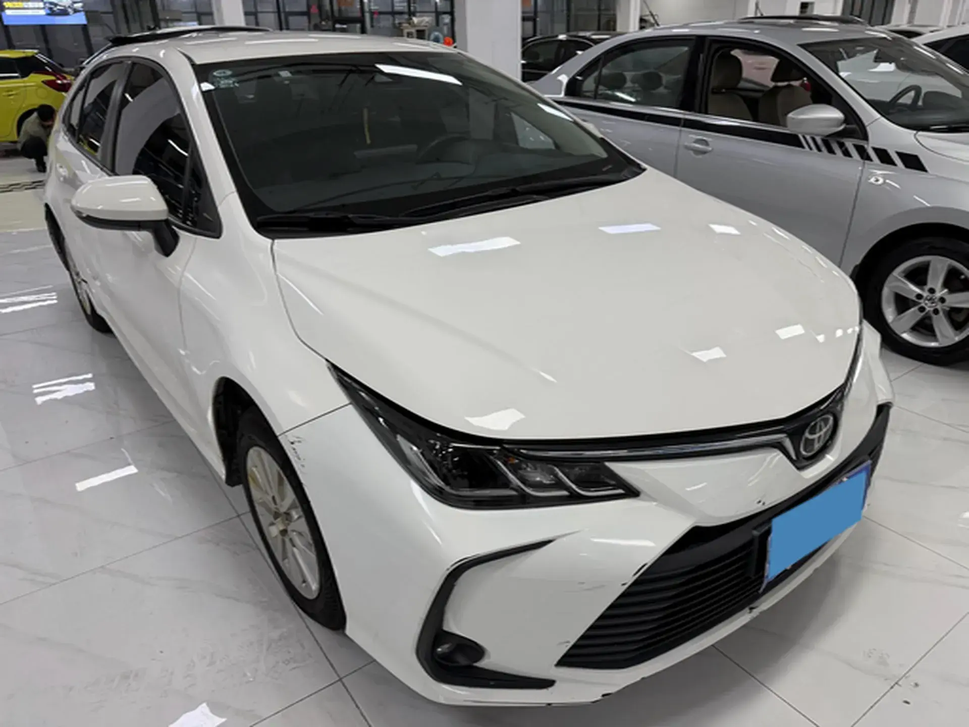 2022 TOYOTA COROLLA thumbnail 3