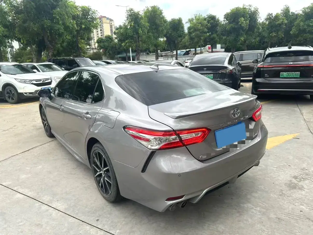 2022 TOYOTA CAMRY thumbnail 3