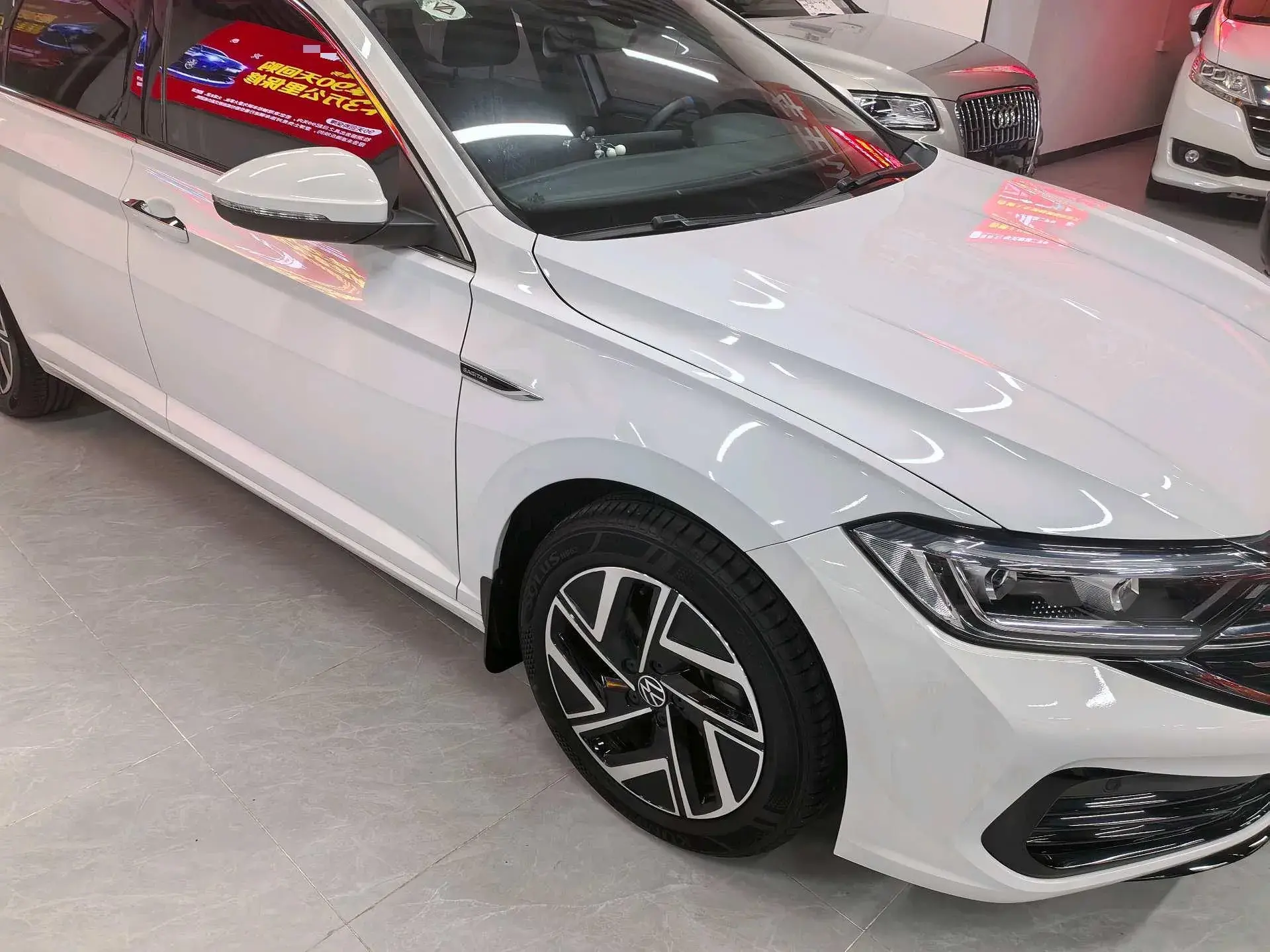 2023 VOLKSWAGEN SAGITAR thumbnail 3