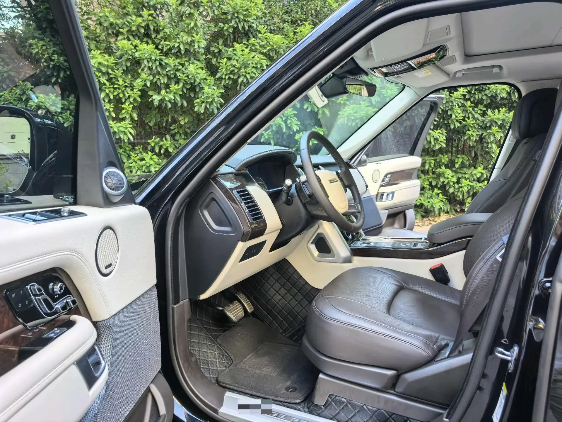 2021 LAND ROVER thumbnail 2