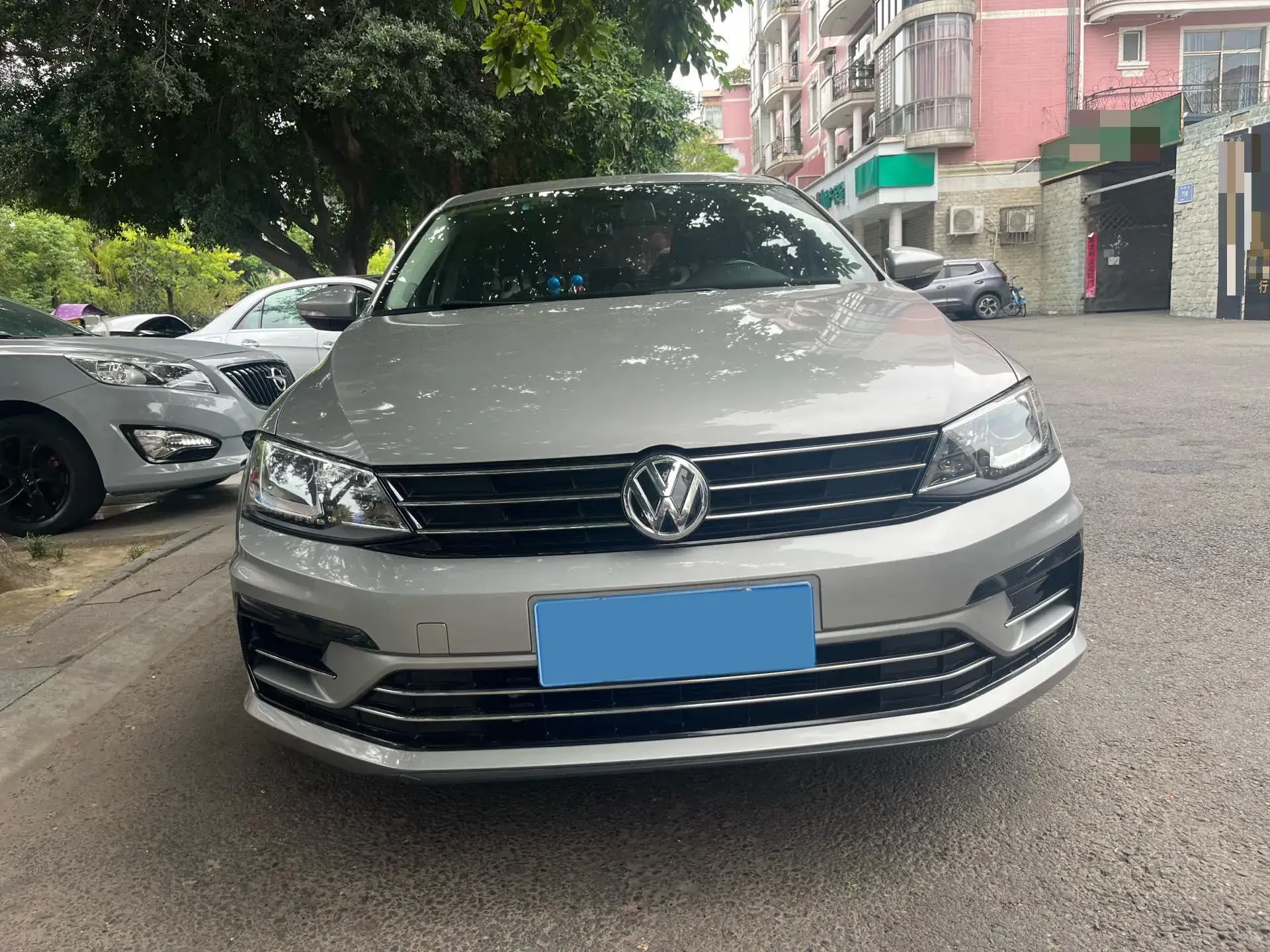 2018 VOLKSWAGEN SAGITAR thumbnail 2