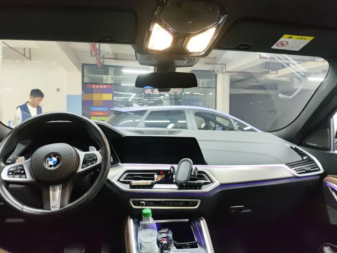 2022 BMW X6 thumbnail 3