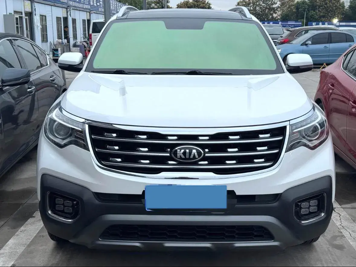 2019 KIA SPORTAGE thumbnail 2