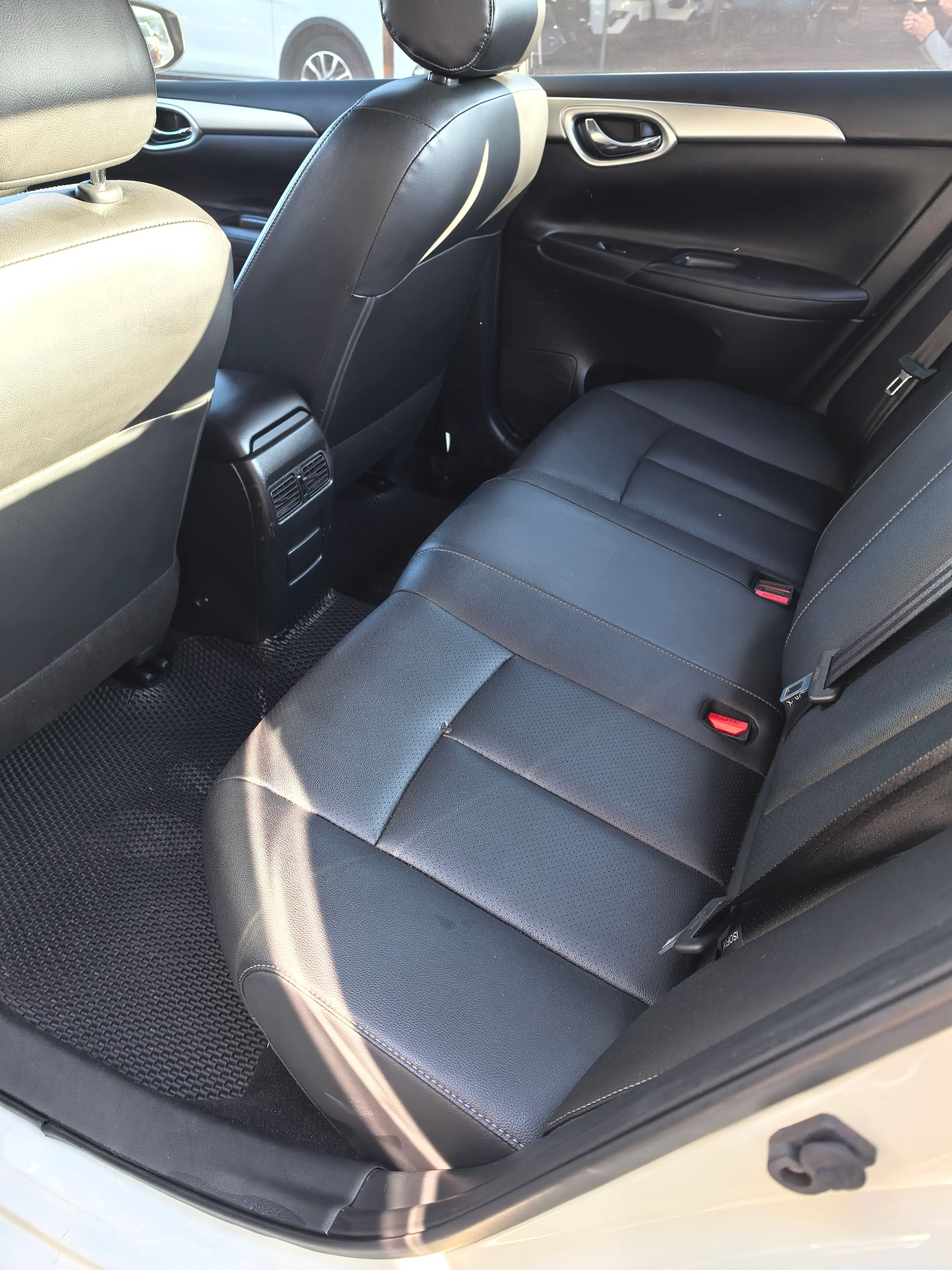 2021 NISSAN SYLPHY thumbnail 4