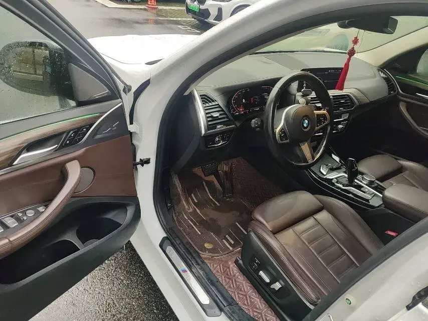 2021 BMW X3 thumbnail 3