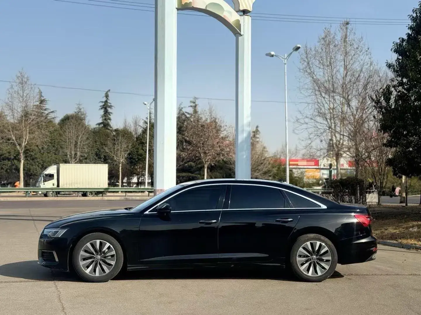 2019 AUDI A6L thumbnail 3