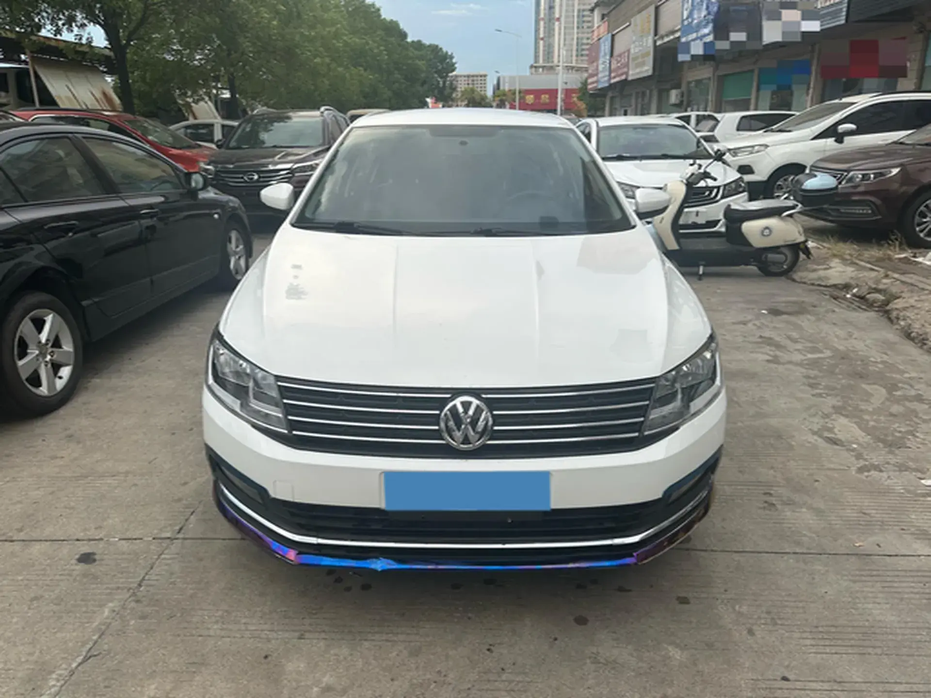 2018 VOLKSWAGEN LAVIDA thumbnail 2